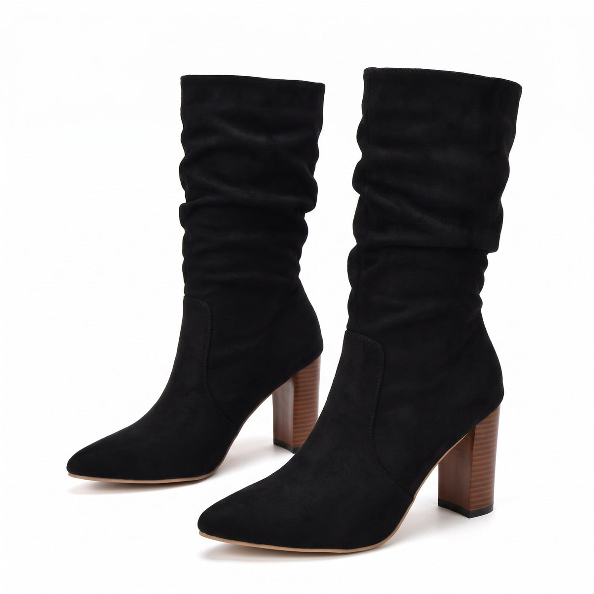 Stiefel-Trends 2026 für Damen: spitz, Blockabsatz, Veloursoptik