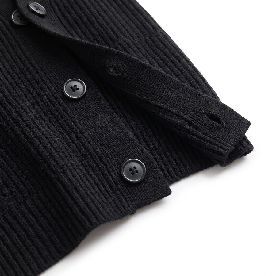 Warme Strickjacke für Damen: Material, Dicke und Länge richtig wählen