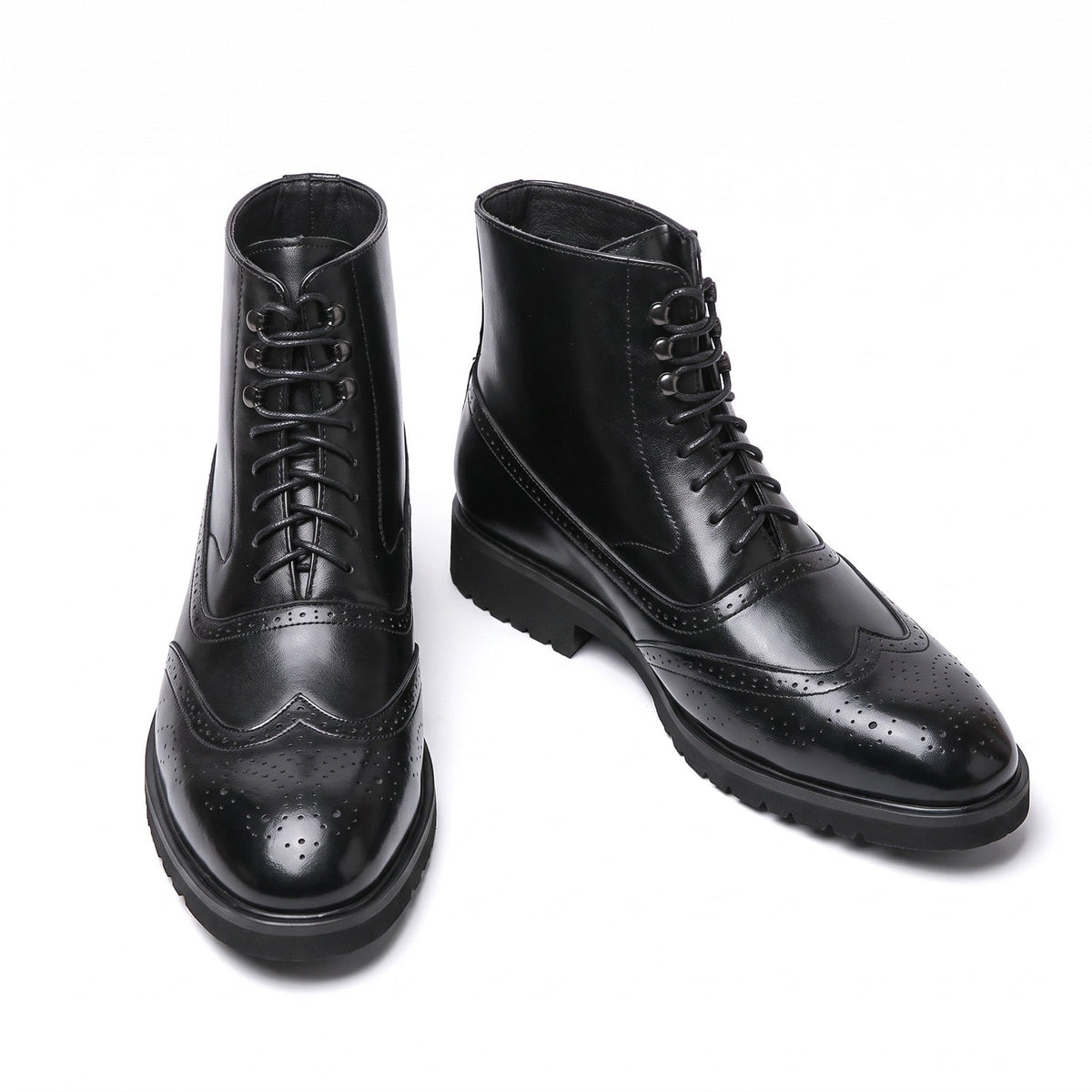 Associer des bottines à lacets pour homme : jean, chino et costume