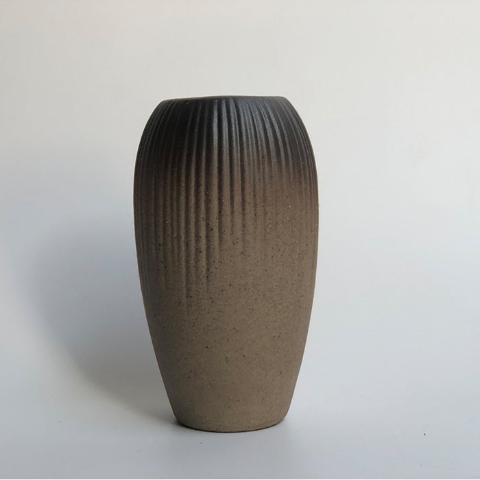 Keramikvase rustikal – Gerippt