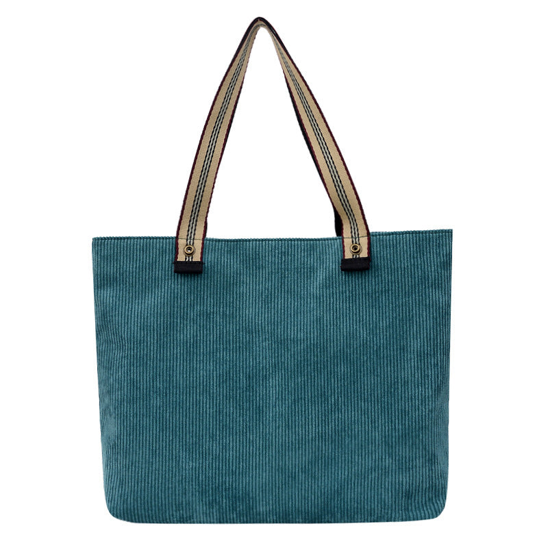 Schultertasche im Casual-Look