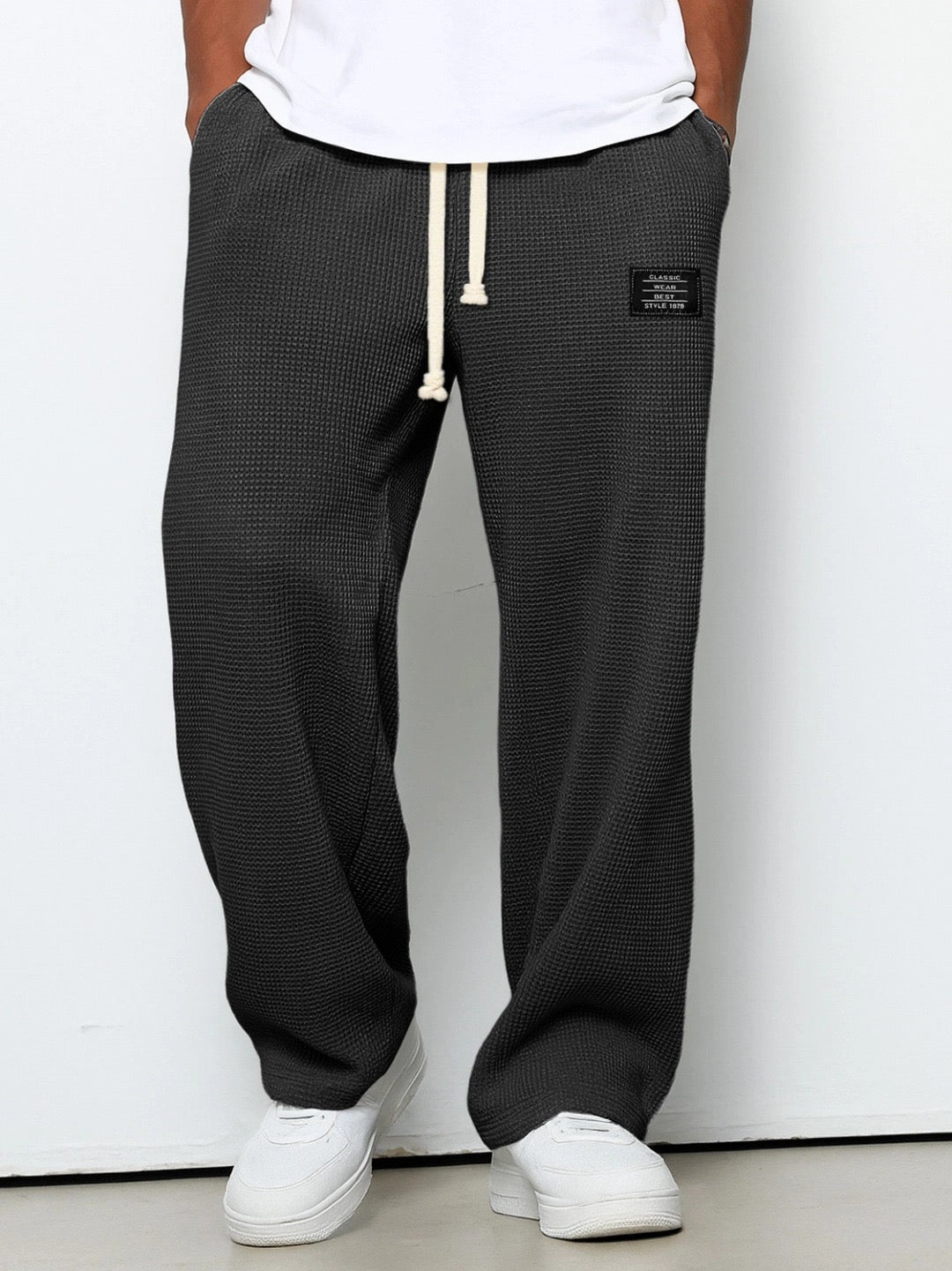 Waffelhose Herren weit in Schwarz