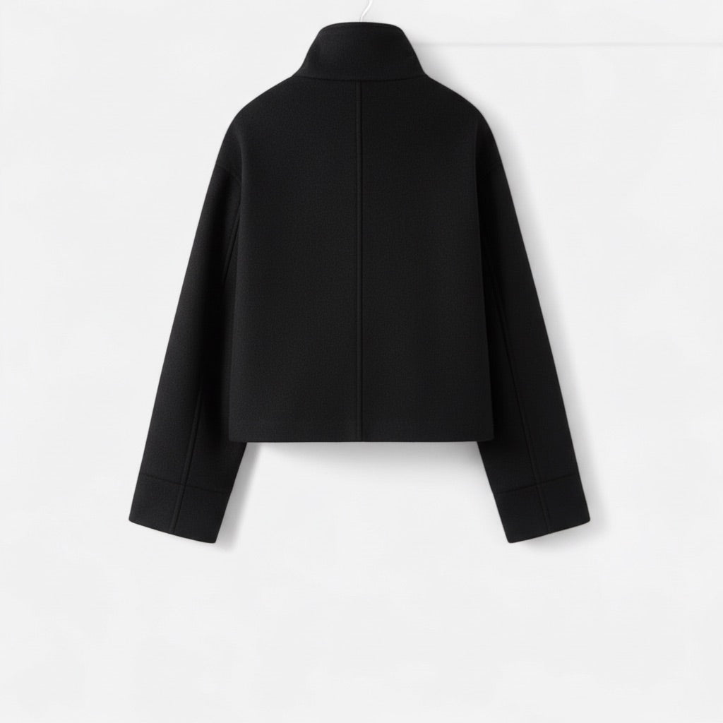 Kurzmantel Damen mit Stehkragen – Kurze Jacke mit Knopfleiste – Rückansicht