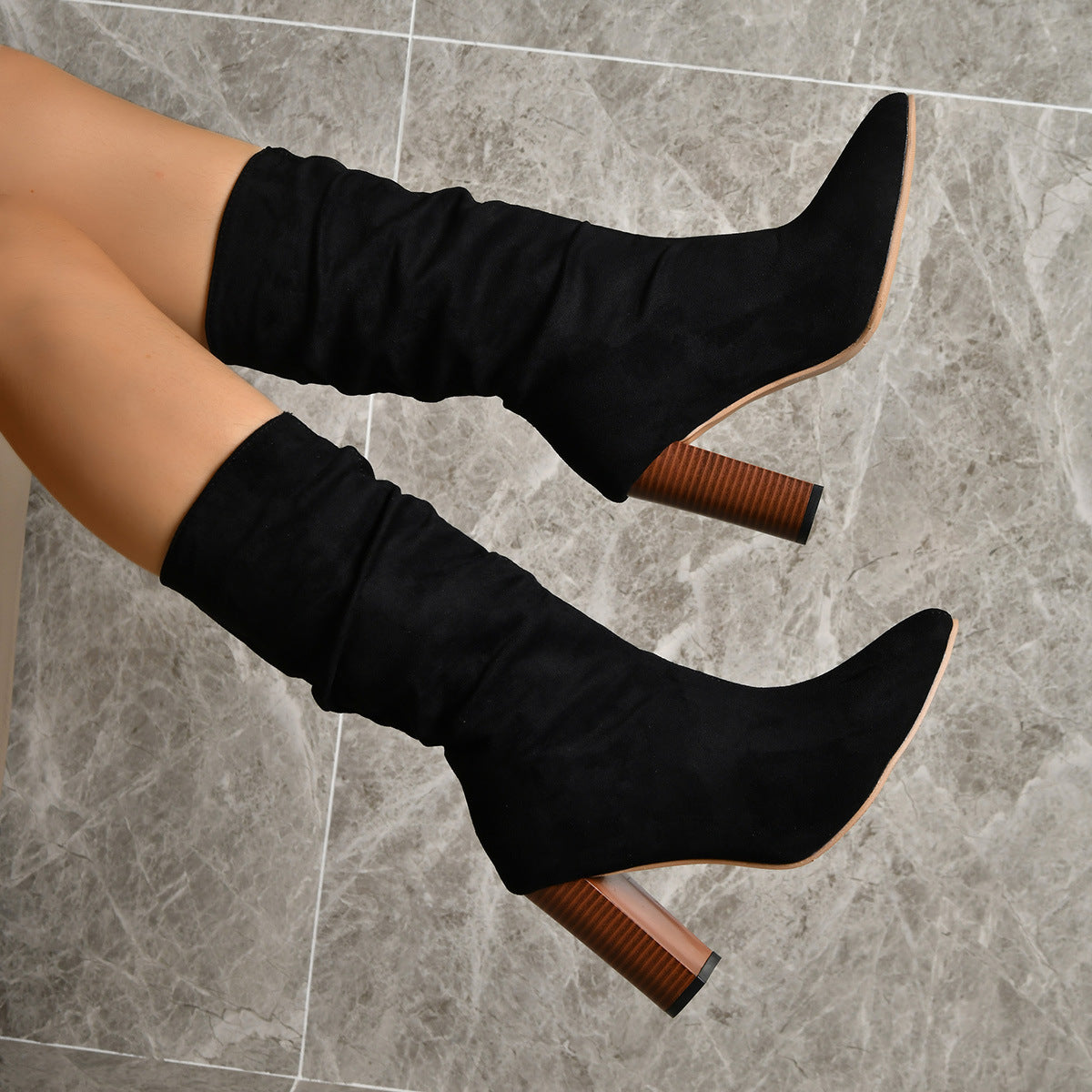 Stiefel Damen spitz mit Blockabsatz – Schwarz