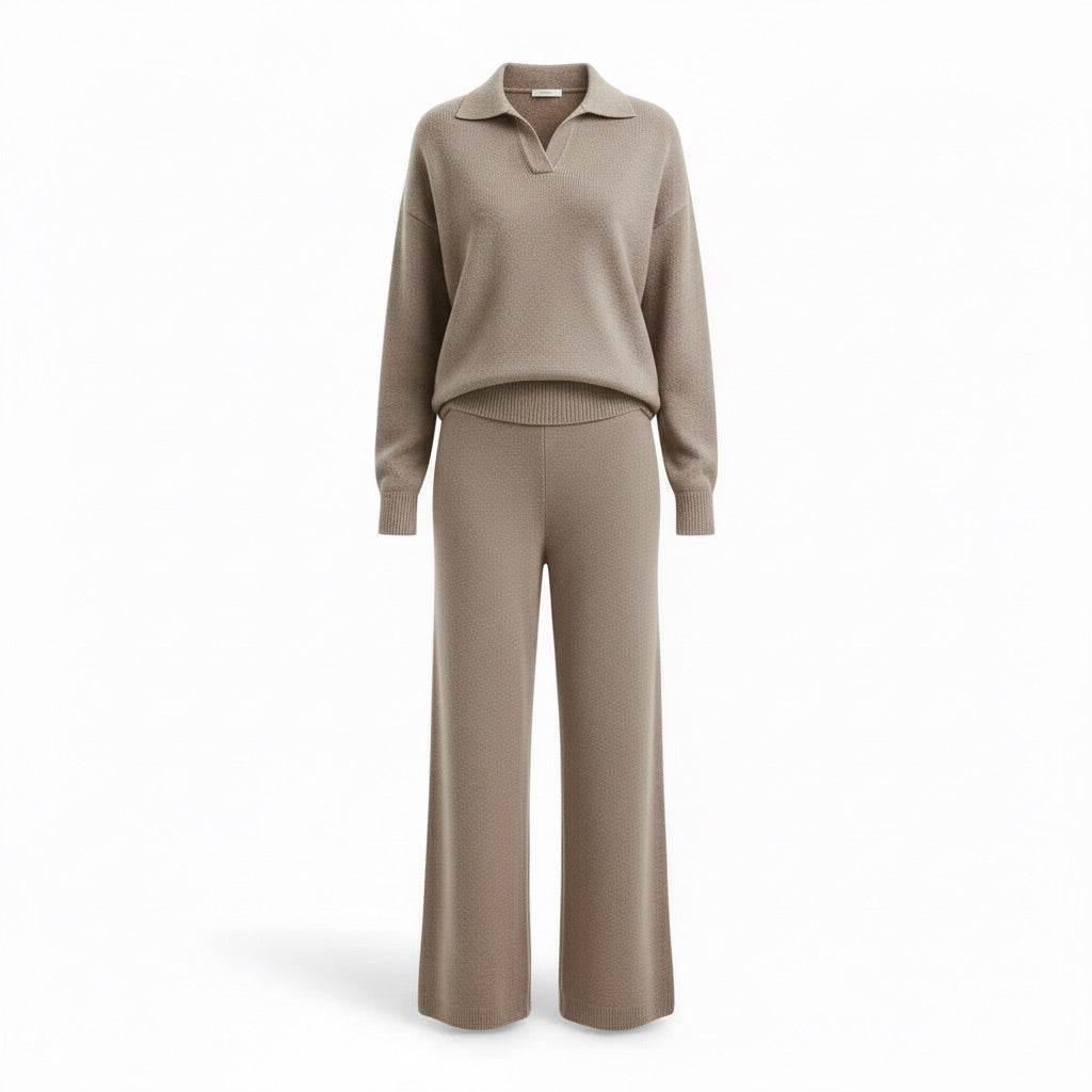 Strickset Damen Pullover und Hose – Zweiteiler mit Polokragen – Beige – Vorderansicht