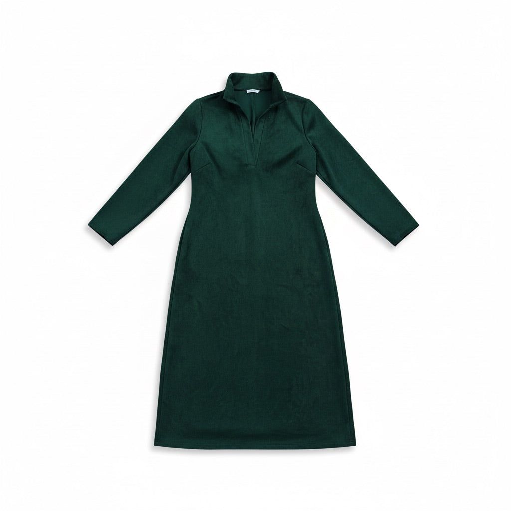 Midikleid Damen in Wildlederoptik – mit Reverskragen – Flatlay