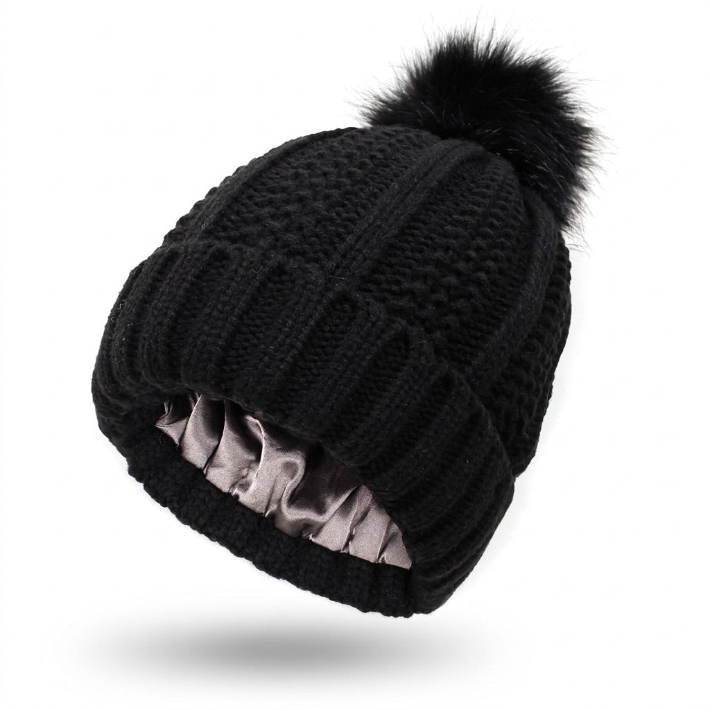 Bommelmütze Damen gefüttert – Strickmütze mit Kunstfell-Bommel – Vorderansicht