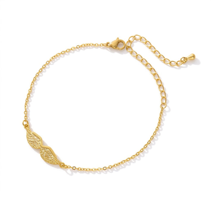 Armband Damen mit Flügel-Anhänger – filigranes Charm-Design – Vorderansicht